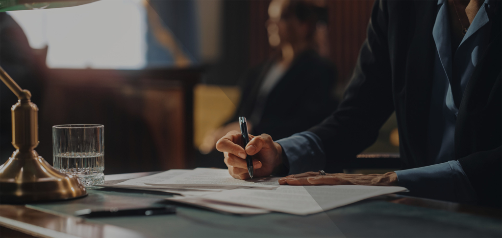 Gaziantep avukat Akif Dövencik; Antep ceza avukatı ve Antep iş avukatı olarak dava ve danışmanlık hizmeti.